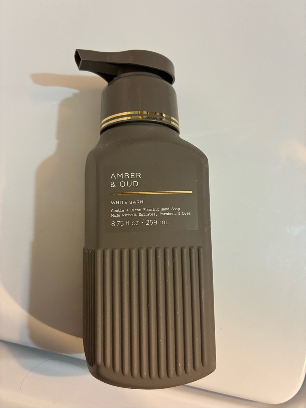 White Barn Amber & Oud Foaming Hand Soap - Gray